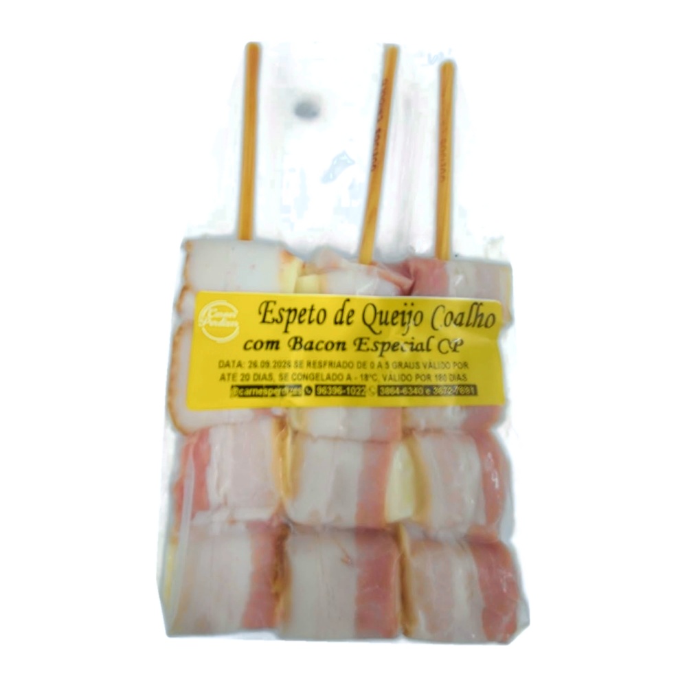 ESPETO DE QUEIJO COALHO COM BACON